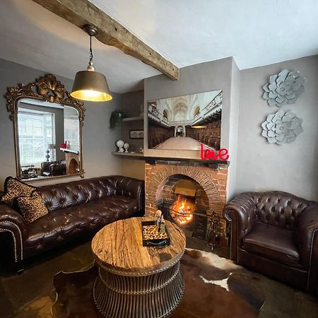 Entire Georgian Luxury Home - 3 Storey- High St Henley-In-Arden -Two Bedrooms-Sleeps 4 Экстерьер фото