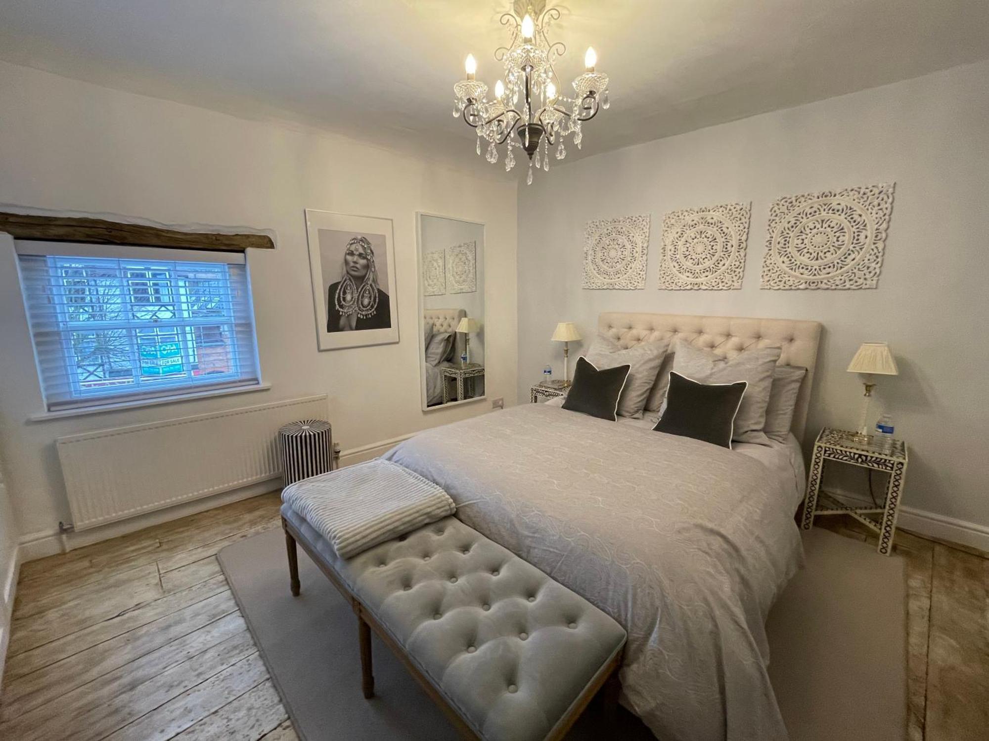 Entire Georgian Luxury Home - 3 Storey- High St Henley-In-Arden -Two Bedrooms-Sleeps 4 Экстерьер фото