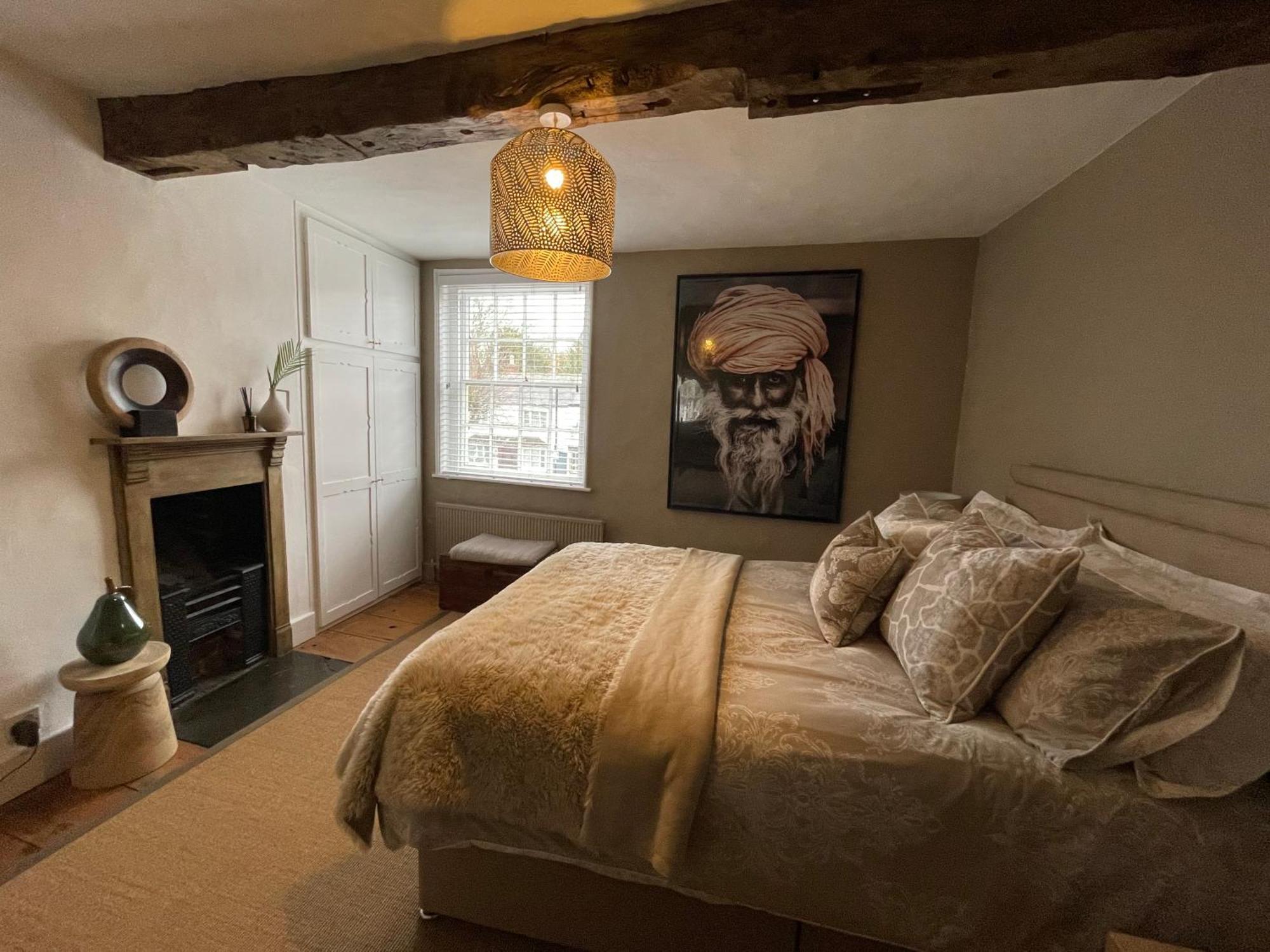 Entire Georgian Luxury Home - 3 Storey- High St Henley-In-Arden -Two Bedrooms-Sleeps 4 Экстерьер фото