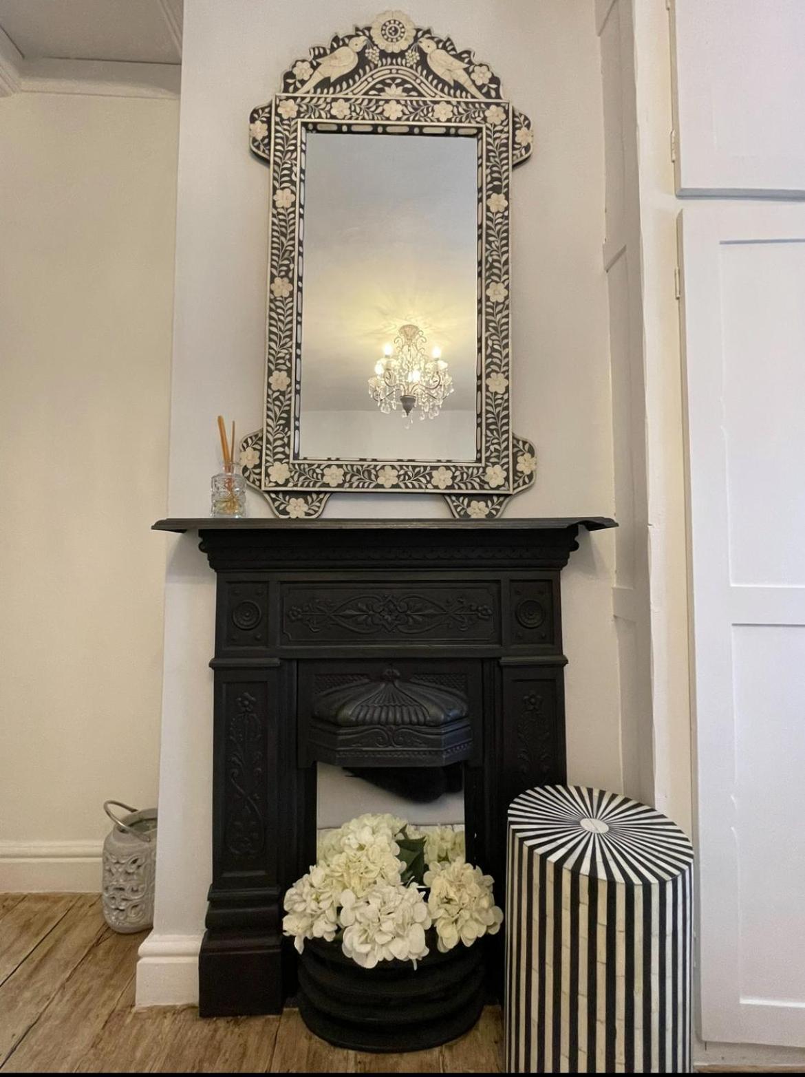 Entire Georgian Luxury Home - 3 Storey- High St Henley-In-Arden -Two Bedrooms-Sleeps 4 Экстерьер фото